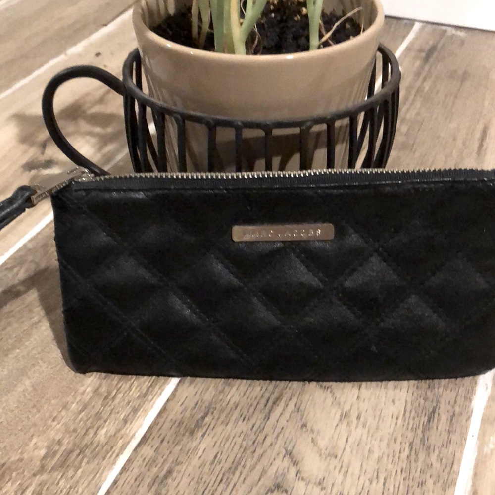 Marc Jacobs Pre-owned Vegan Leather Clutch Bag In Black